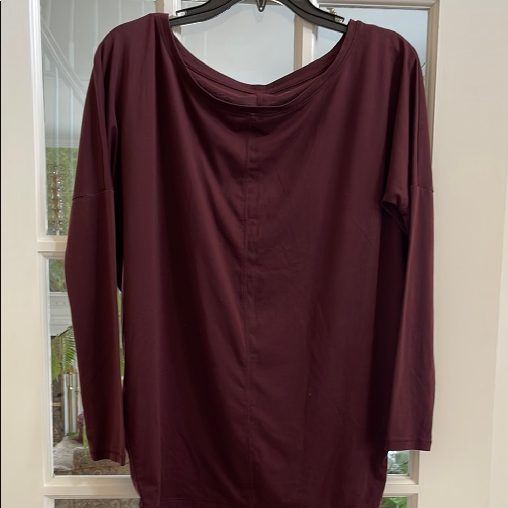 Women's Burgundy Top